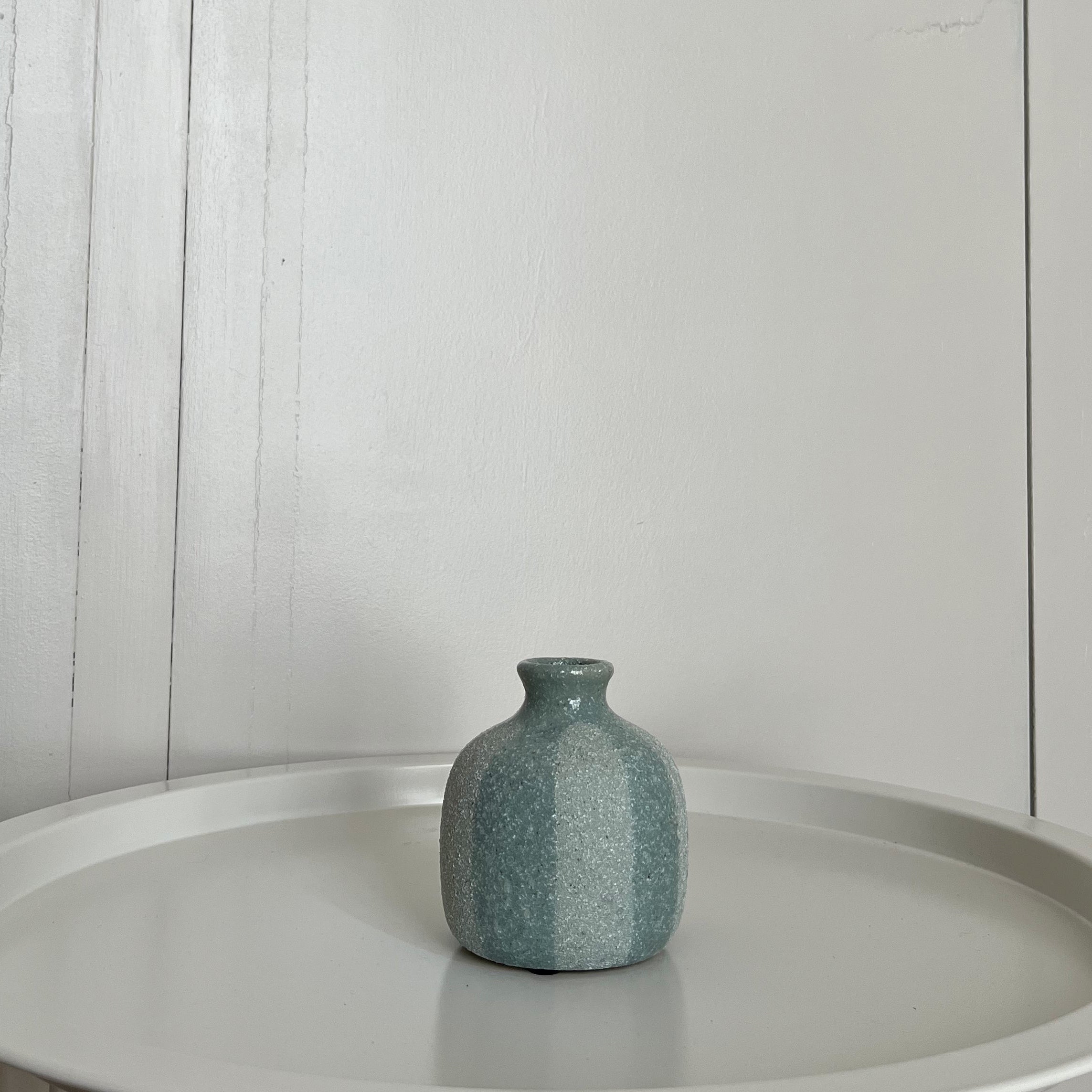 Mini vase en terre cuite