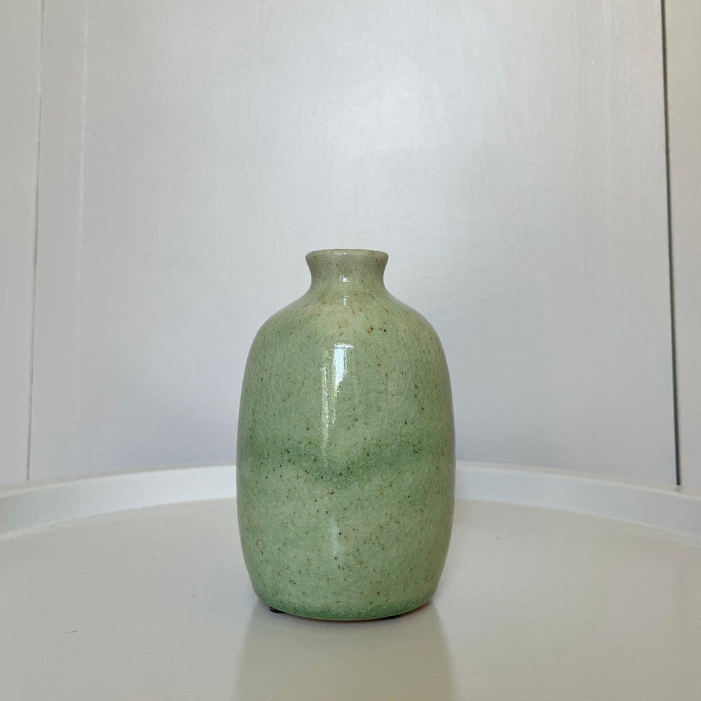 Mini vase en céramique vert